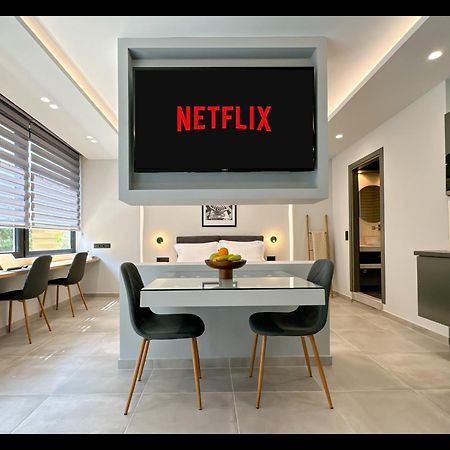 Luxury Downtown Apartment Α5 Szaloniki Kültér fotó